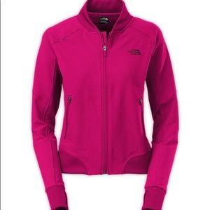 NWT The North Face M-AX Jacket in Dramatic Plum